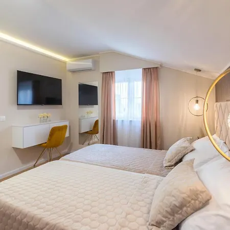 Πανσιόν Turta 4*